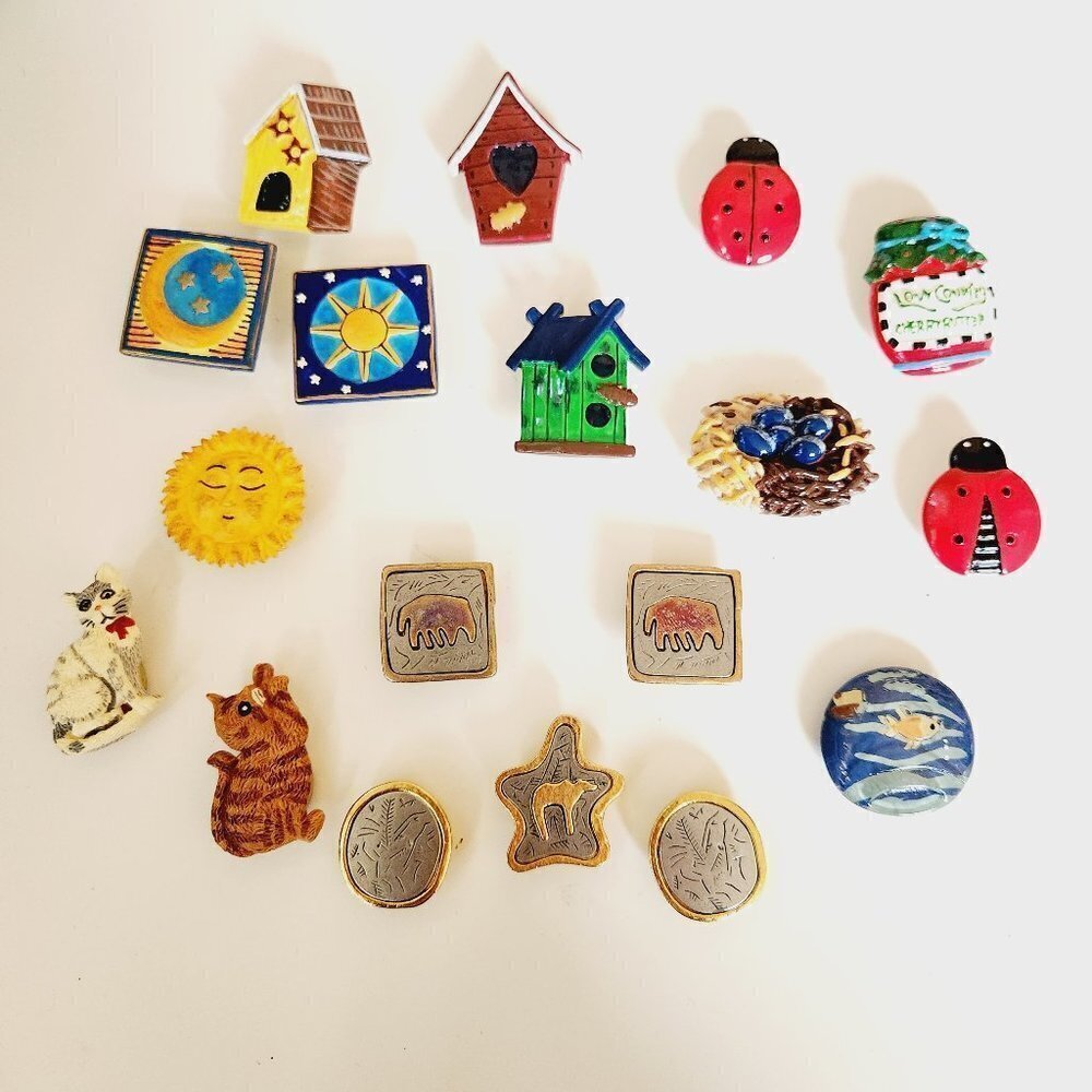 Vintage Eclectic Cozy Funky Garden Animal Retro Cat Button Covers 18 pc Lot